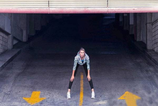 美国最长腿女模劳拉性感美图赏（11）