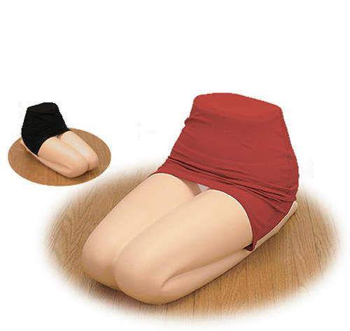 宅男必备神器“美腿膝枕”受热捧（1）