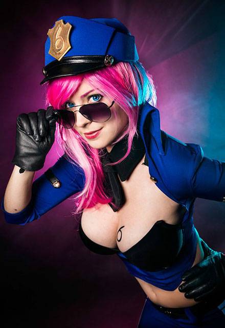 LOL皮城执法官蔚福利COS（2）