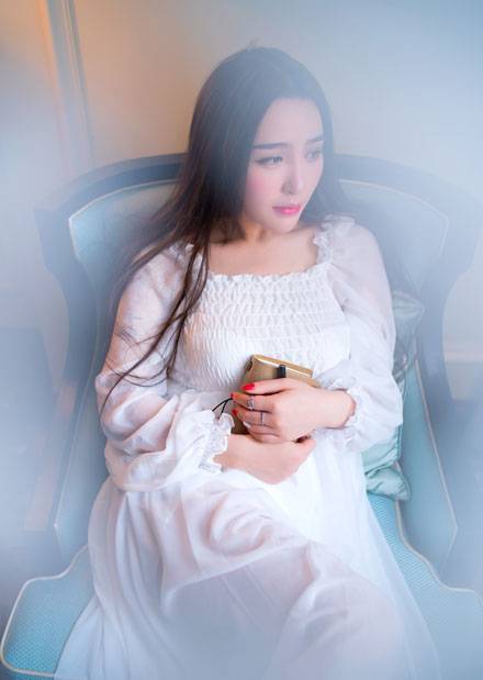 气质长腿美女私房梦幻写真（10）