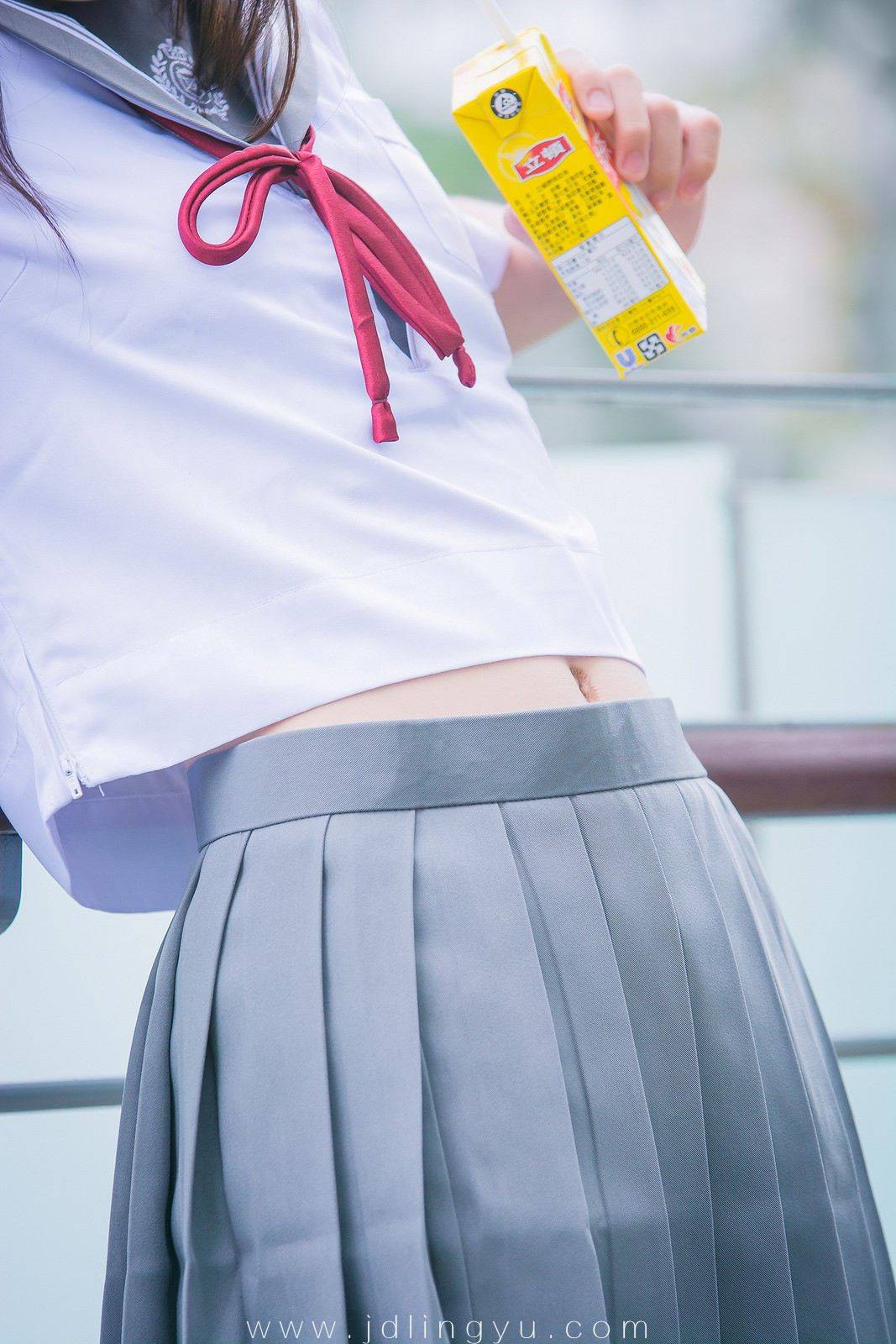 d030806ajw1f4ykqw05saj20tn18gaf7