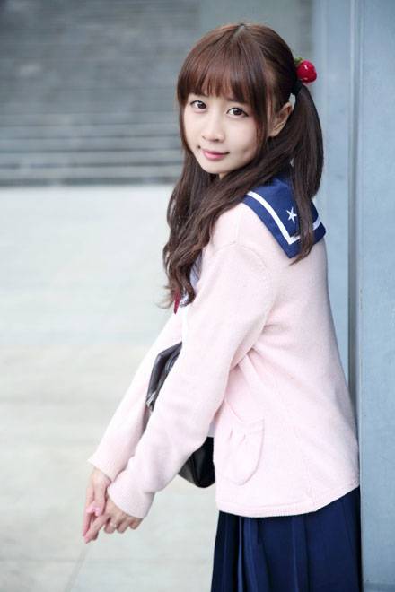 甜美双马尾美女日系制服图片写真（4）