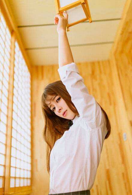 日系制服美女室内写真（6）