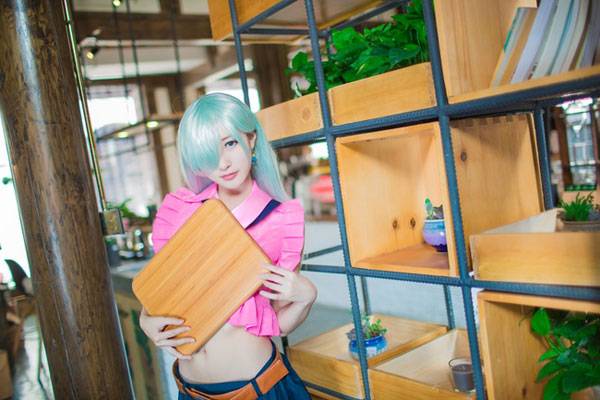 甜美萌妹《七原罪》伊丽莎白COS（6）
