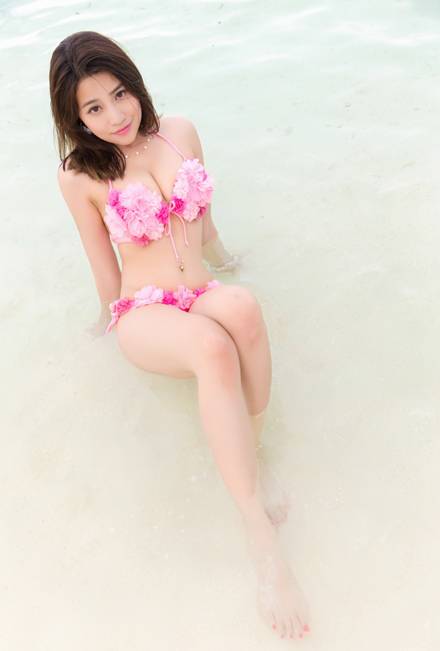 嫩模许诺Sabrina海边比基尼写真图片写真（13）