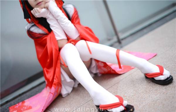 d030806ajw1f4vo2lensjj21e50vvgse