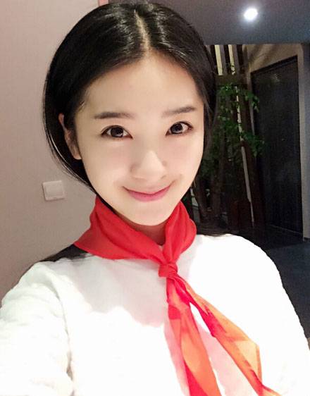 赵丽颖《花千骨》替身李可走红私照（11）