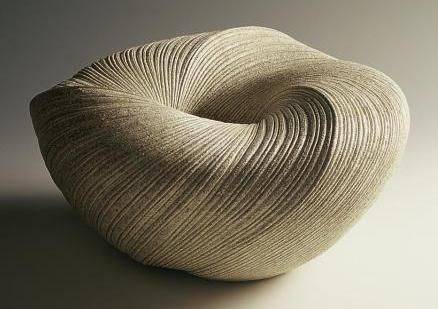 日本陶艺家Sakiyama Takayuki的优雅素朴风格艺术