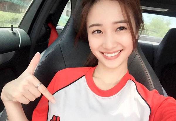 越南版“奶茶妹妹”私照美图赏析（1）