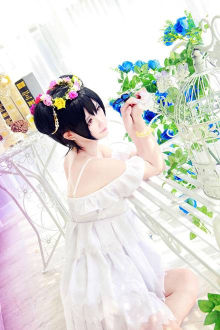 清纯萌妹矢泽妮可八月未觉醒COS(4)