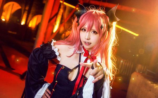 吸血鬼女王克鲁鲁·采佩西COS（1）