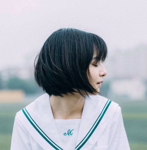 清纯短发美女制服胶片图片写真（7）