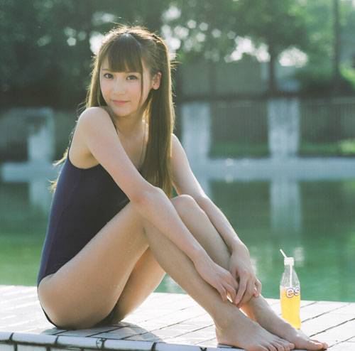 日系养眼美女死库水写真（14）