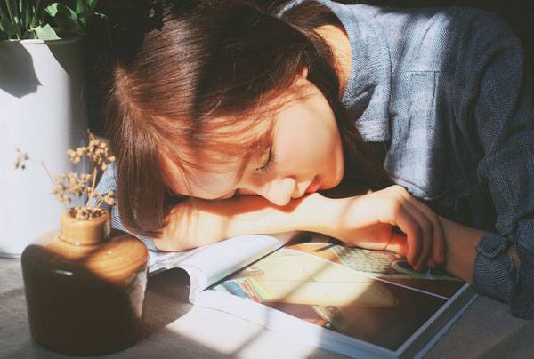 双马尾少女日系胶片写真（5）