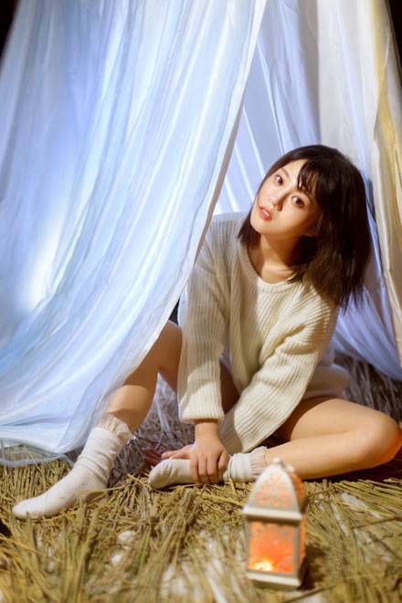 日系养眼美女夜晚写真（13）