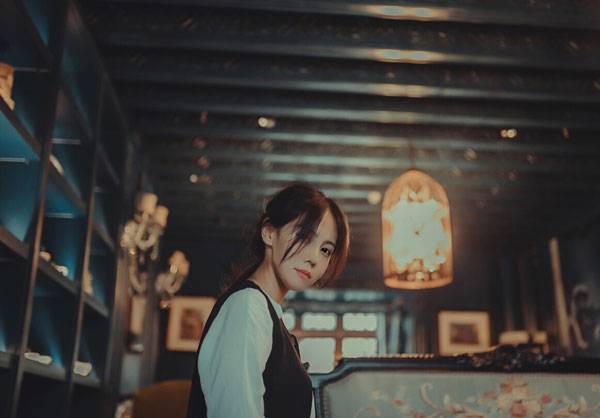 帅气养眼美女复古胶片图片写真（7）