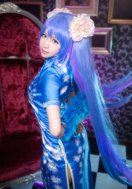 《VOCALOID》MIKU白丝旗袍COS（9）