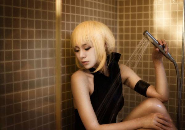 《fate》黑化saber水着性感cosplay（1）