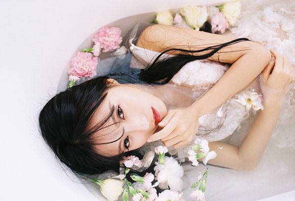 日系红唇美女私房唯美写真图片写真（11）