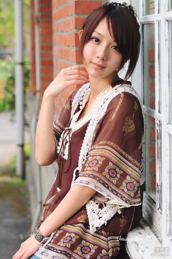 小清纯女生的休闲时光第3张图片