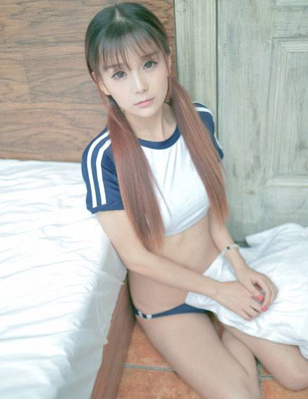 日系双马尾美女室内体操服写真（4）