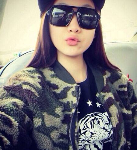 阅兵三军仪仗队女兵门佳慧走红网络（9）