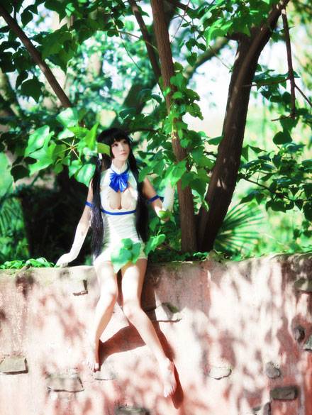 巨乳萝莉赫斯缇雅户外福利COS（4）