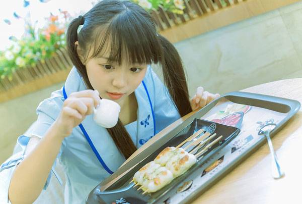 日系双马尾吃货萝莉日常写真集（10）