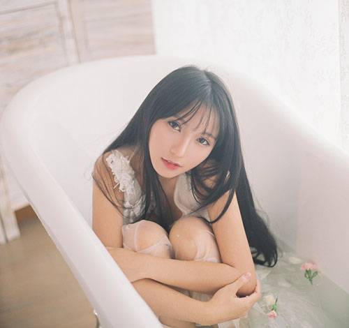 日系红唇美女私房唯美写真图片写真（3）