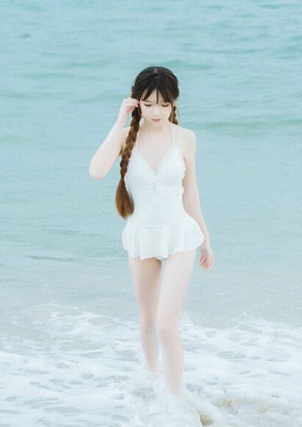 双马尾贫乳萌妹海边泳装写真图片写真（8）