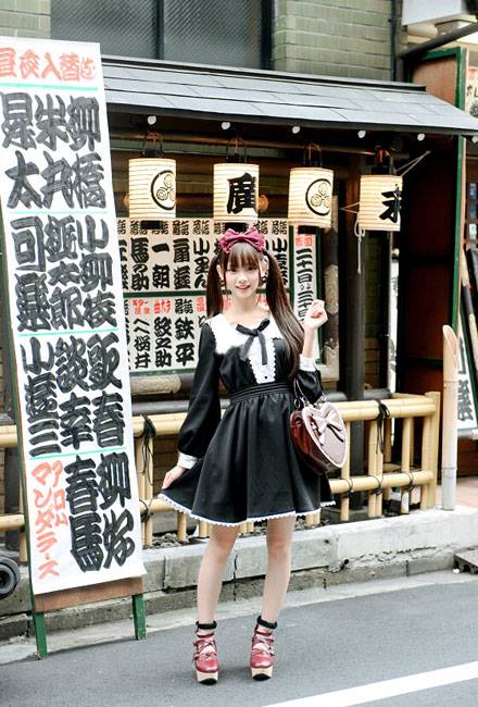 双马尾萝少女莉猫梓女仆装写真（2）