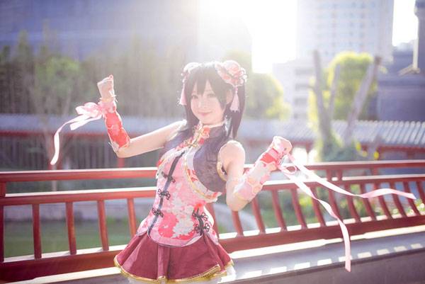清纯萌妹矢泽妮可旗袍觉醒COS（2）