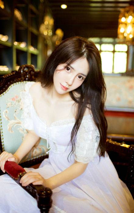 最美女留学生赖诗滢唯美图片写真（2)