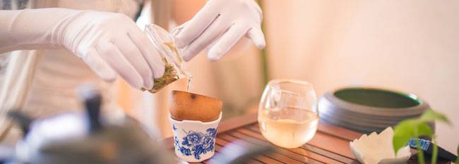 清纯软妹春日野穹白丝旗袍COS（10）