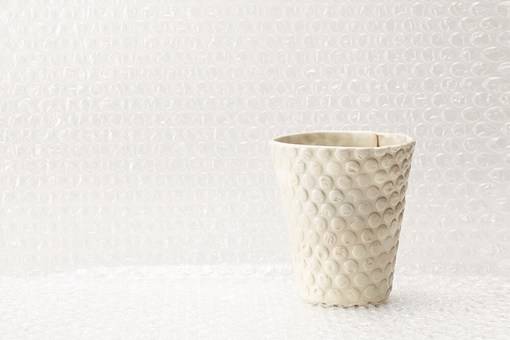 饼干纹理与触感的纯色创意水杯设计