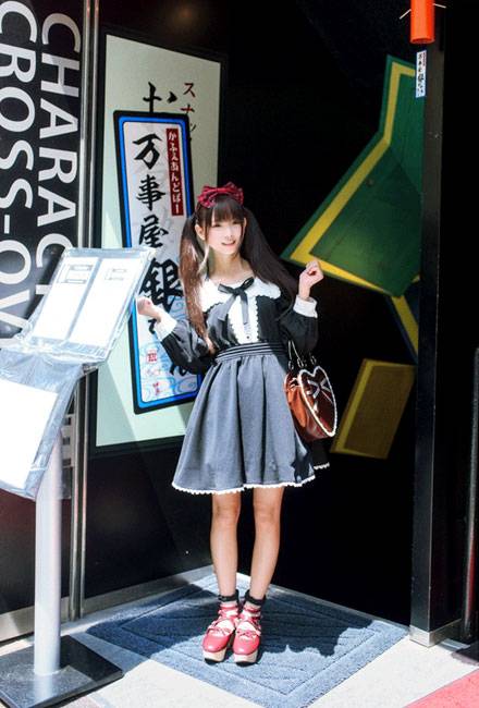 双马尾萝少女莉猫梓女仆装写真（8）