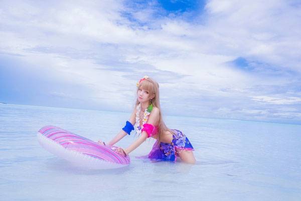 甜美萌妹COS南小鸟夏威夷觉醒（7）