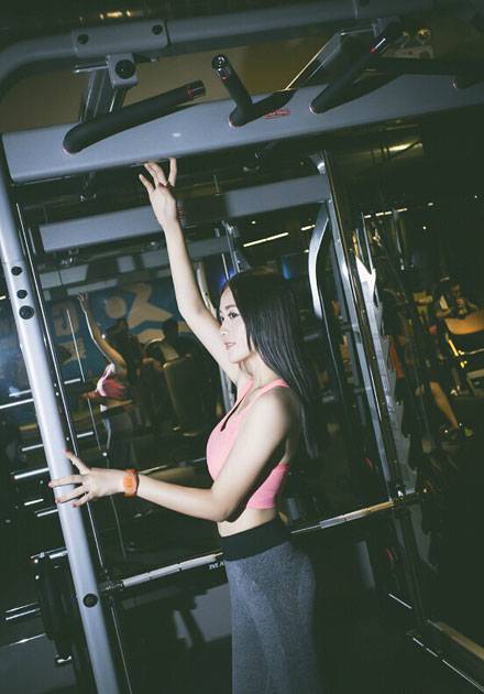 最美小学老师唐丁丁走红美图赏（11）