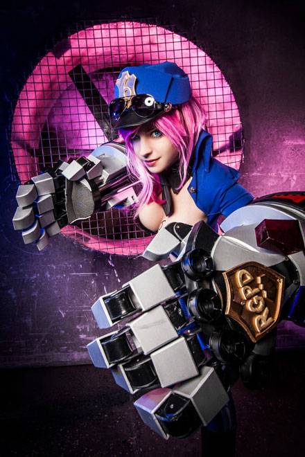 LOL皮城执法官蔚福利COS（1）