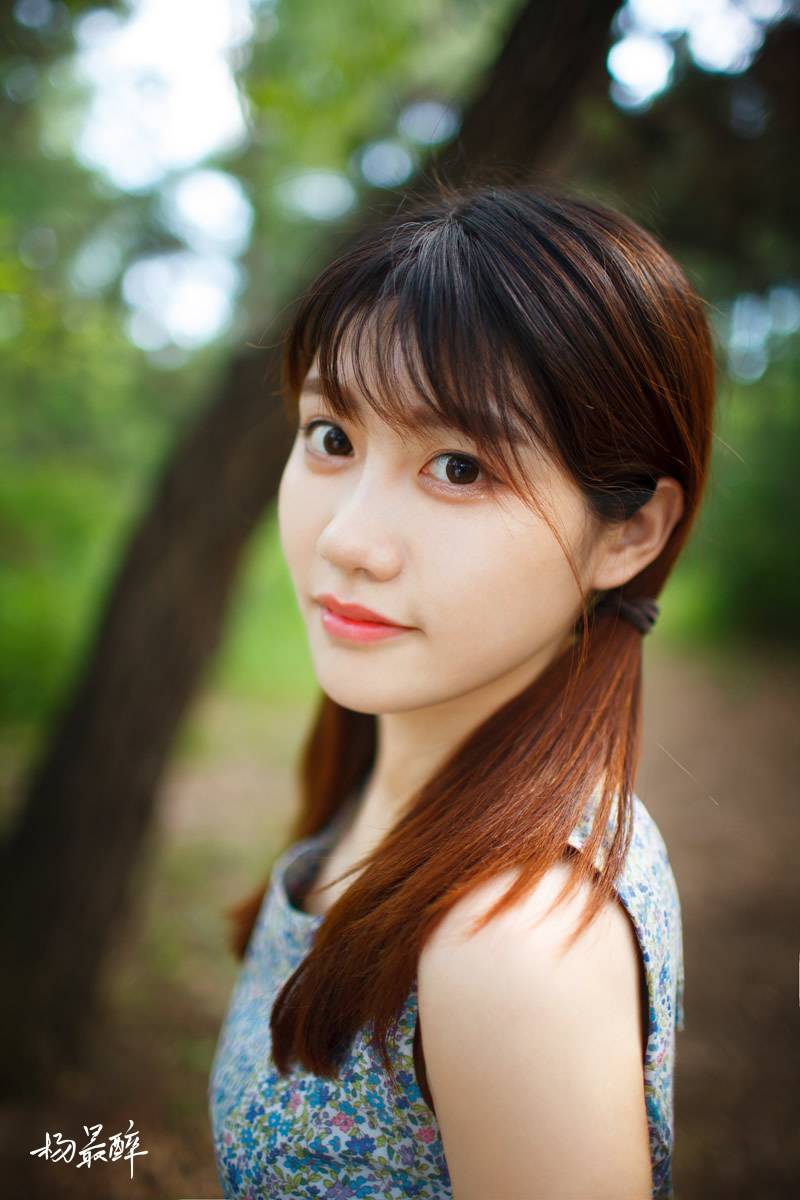 碎花裙妹子，第4张