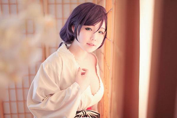 巨乳萌妹东条希僵尸未觉醒COS（1）