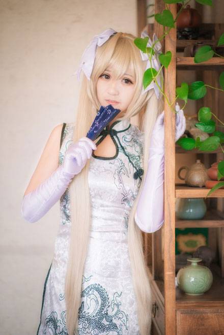 清纯软妹春日野穹白丝旗袍COS（5）