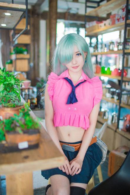 甜美萌妹《七原罪》伊丽莎白COS（2）