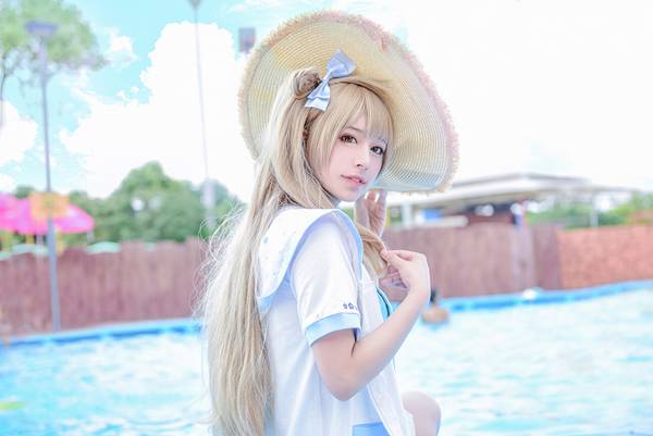 清纯萌妹南小鸟泳装神还原COS（5）