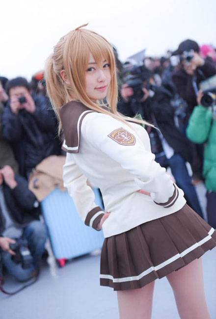 日本童颜巨乳COSER福利图集二（2）