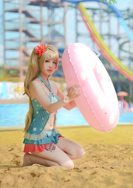 清纯萌妹南小鸟泳装神还原COS（11）