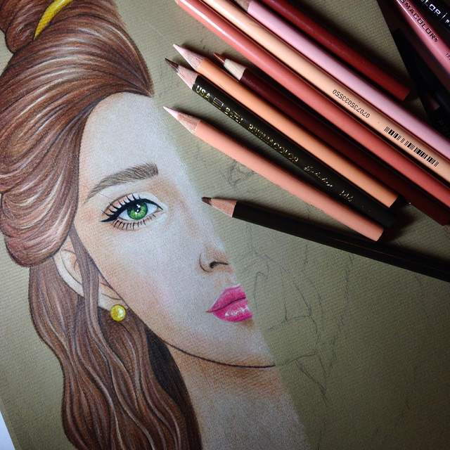 《迪士尼公主半颜艺术画》细緻的色铅笔表现出不一样的插图 - 图片1