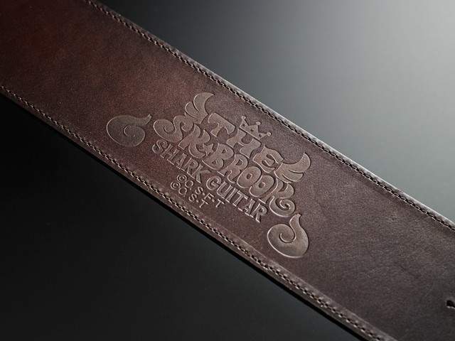 海贼王《布鲁克的鲨鱼电吉他》实体商品化 拿来当收藏还满帅气的啊(✪ω✪) - 图片11