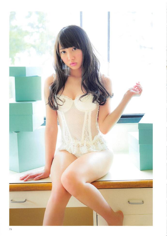 木崎尤利娅写真集《[PhotoBook] Yuria Kizaki 木﨑ゆりあ Peace ぴーす》高清下载[170P]