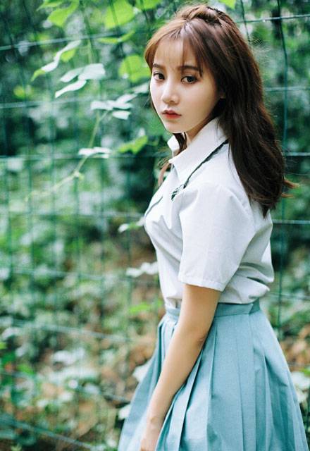 日系养眼美女胶片清新写真（7）